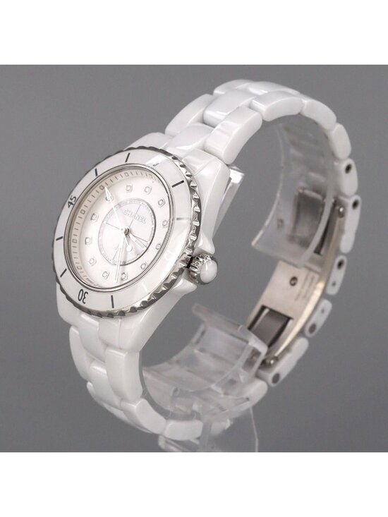Chanel 33 Ceramic Quartz Watch main image 4